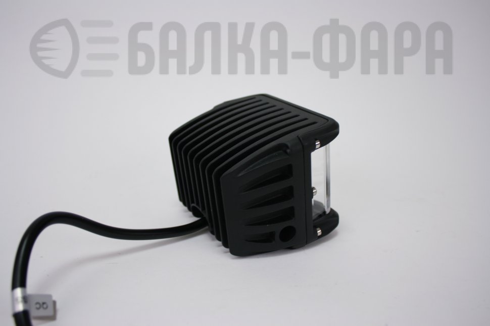 Светодиодная фара дальнего света с боковой засветкой, 60 Ватт